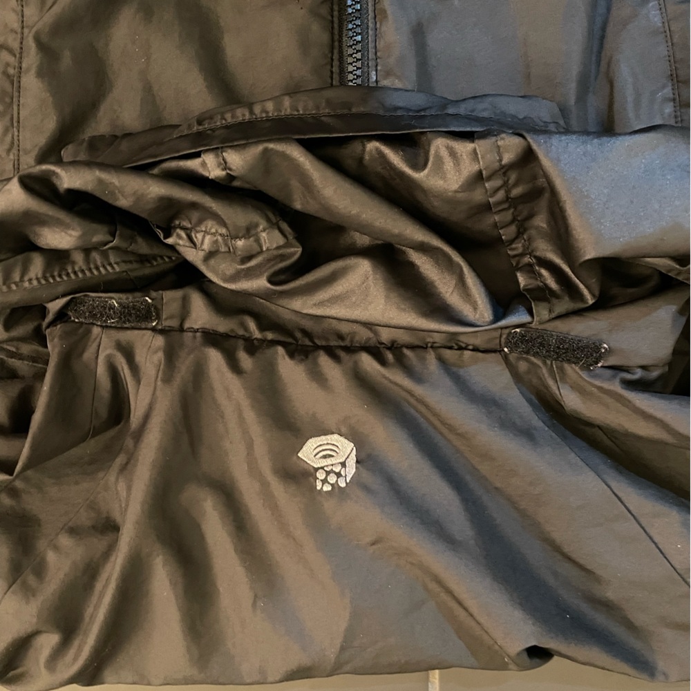Lightweight Mountain Hardware Jacket - image 6